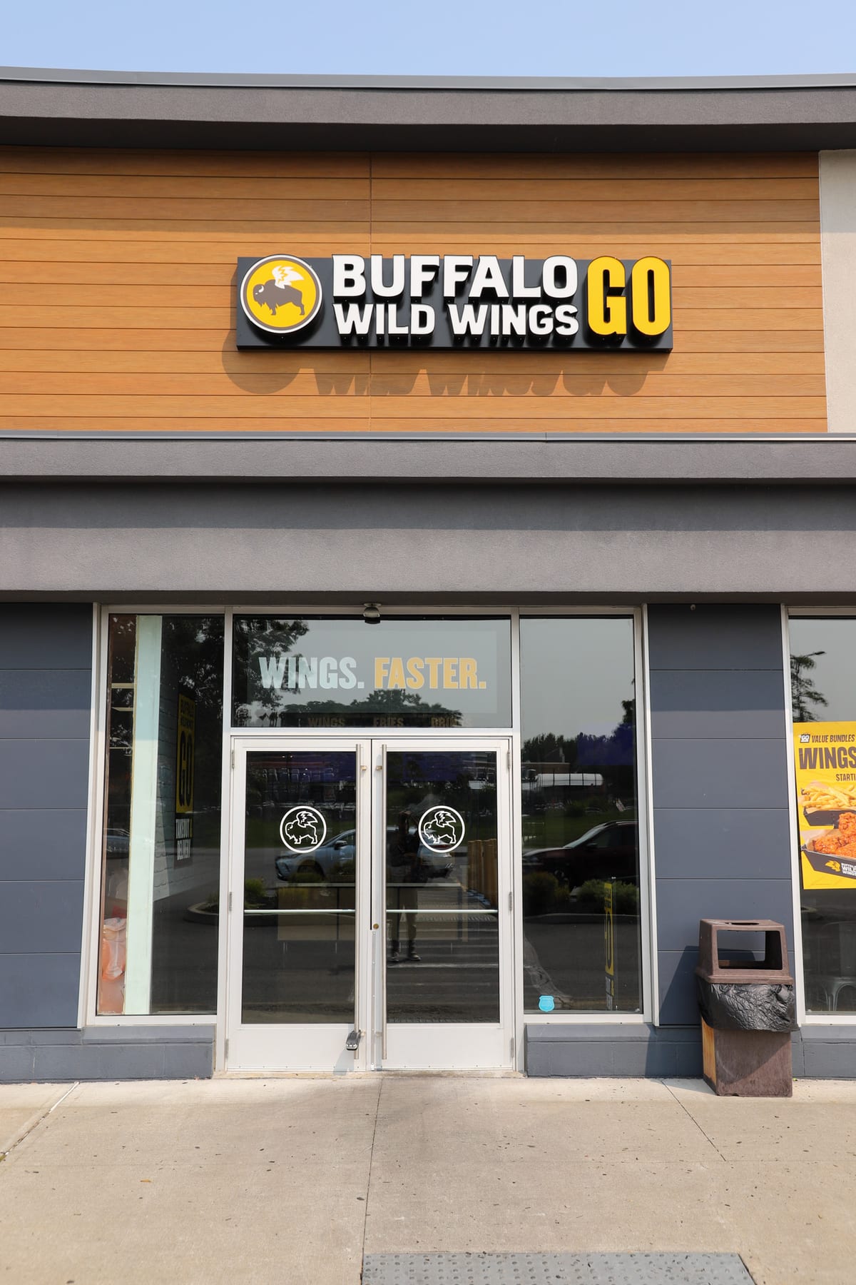 Buffalo Wild Wings GO in Schenectady, New York, interior view 3, designed by Zelta Design