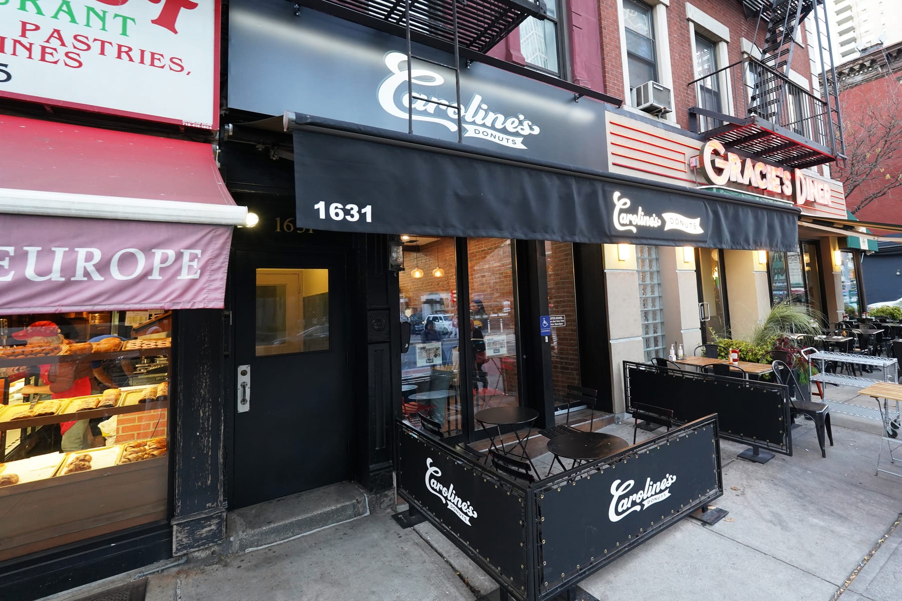 Caroline's Donuts in Upper East Side, New York, interior view 4, designed by Zelta Design