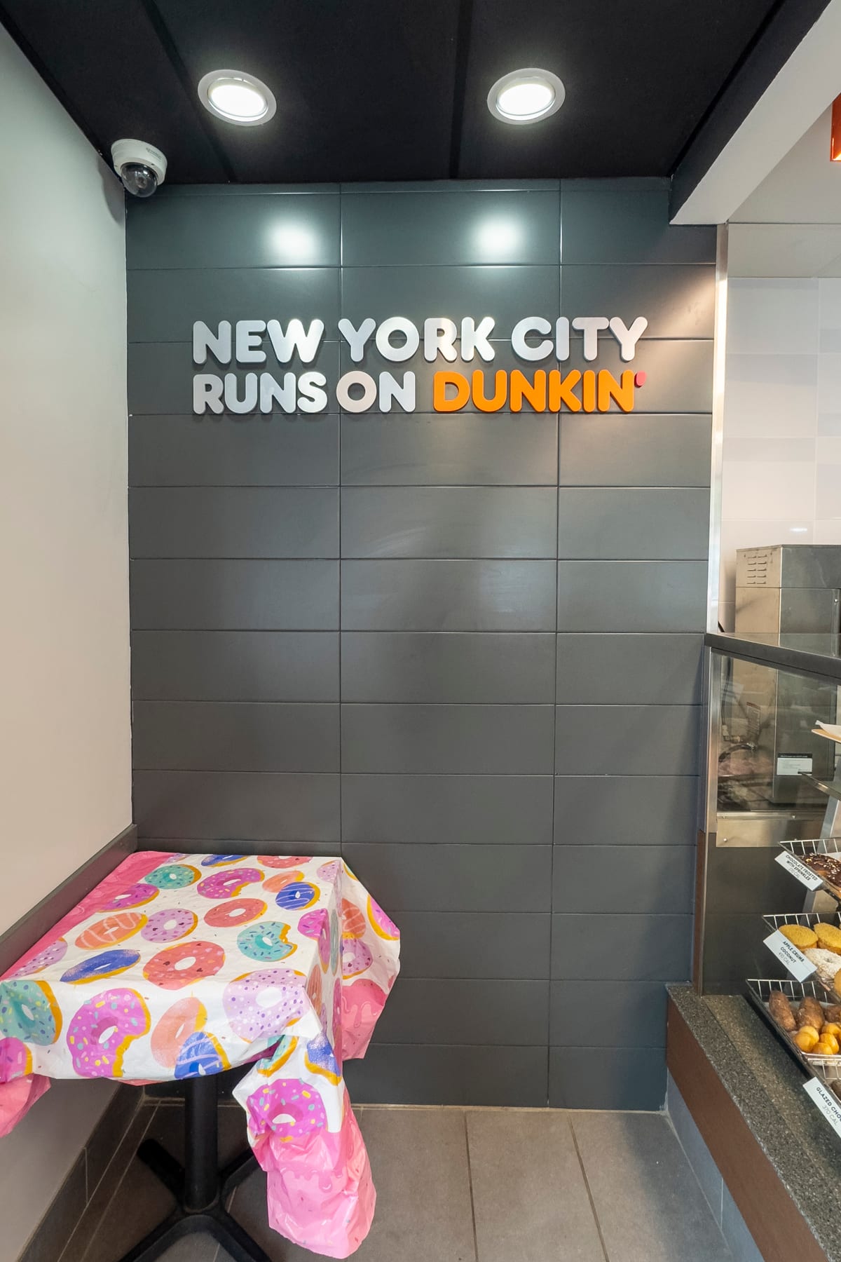 Dunkin' in New York, interior view 4, designed by Zelta Design