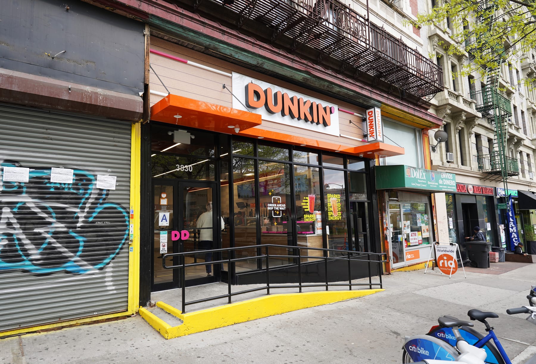 Dunkin' in Washington Heights, New York, interior view 4, designed by Zelta Design