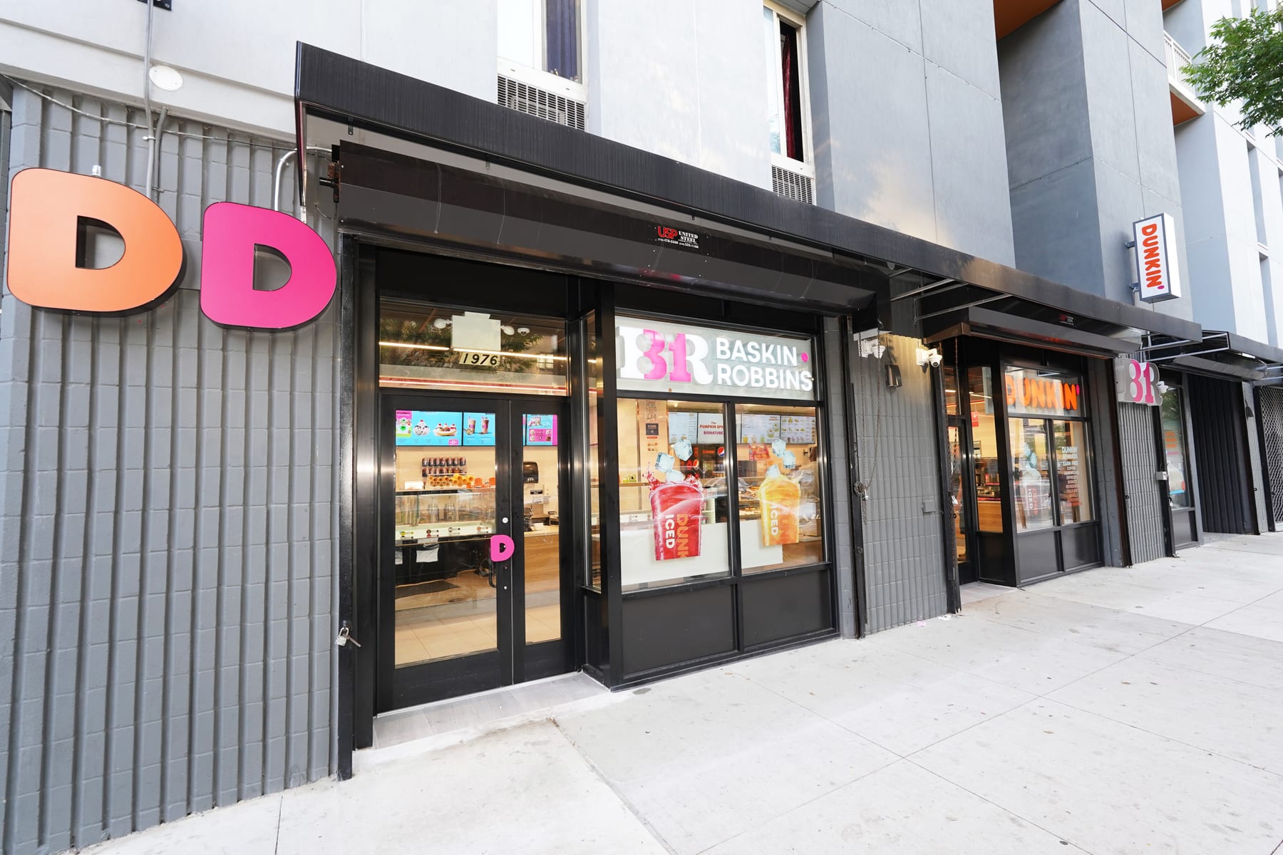 Dunkin' in East Harlem, New York, interior view 5, designed by Zelta Design