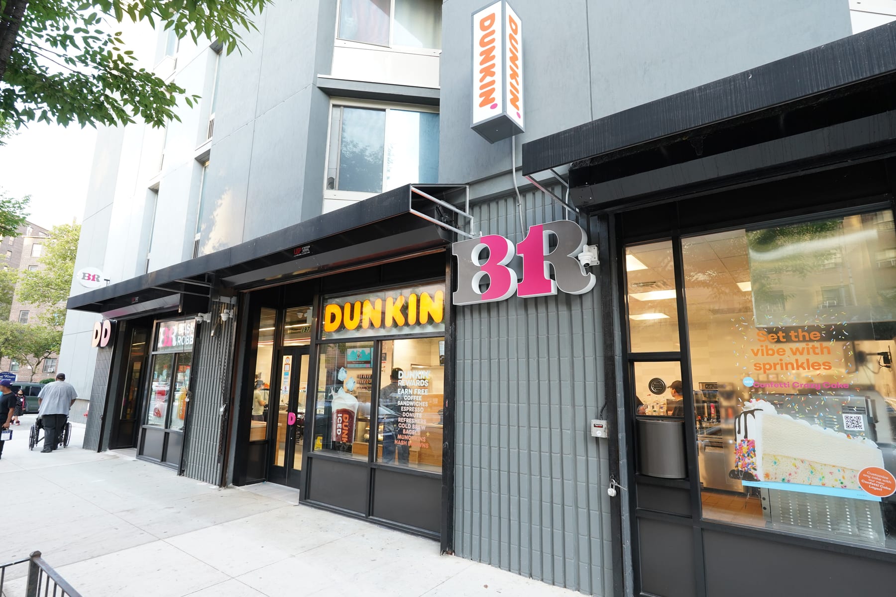 Dunkin' in East Harlem, New York, interior view 8, designed by Zelta Design