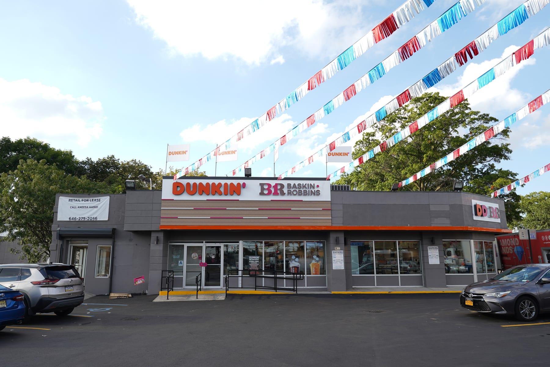 Dunkin' in Ozone Park, Jamaica, New York, interior view 4, designed by Zelta Design