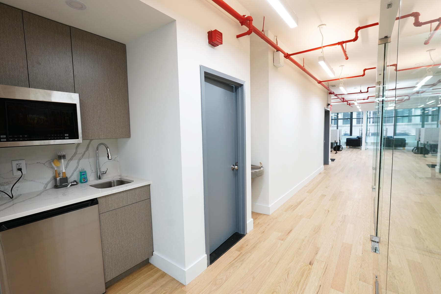 Office Fit-Out in Midtown, Manhattan, New York, interior view 2, designed by Zelta Design