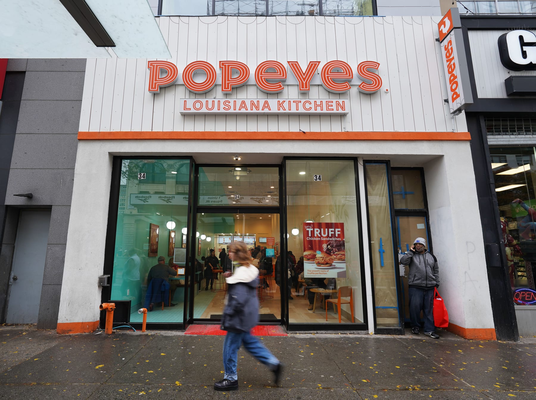 Popeyes in New York, interior view 4, designed by Zelta Design