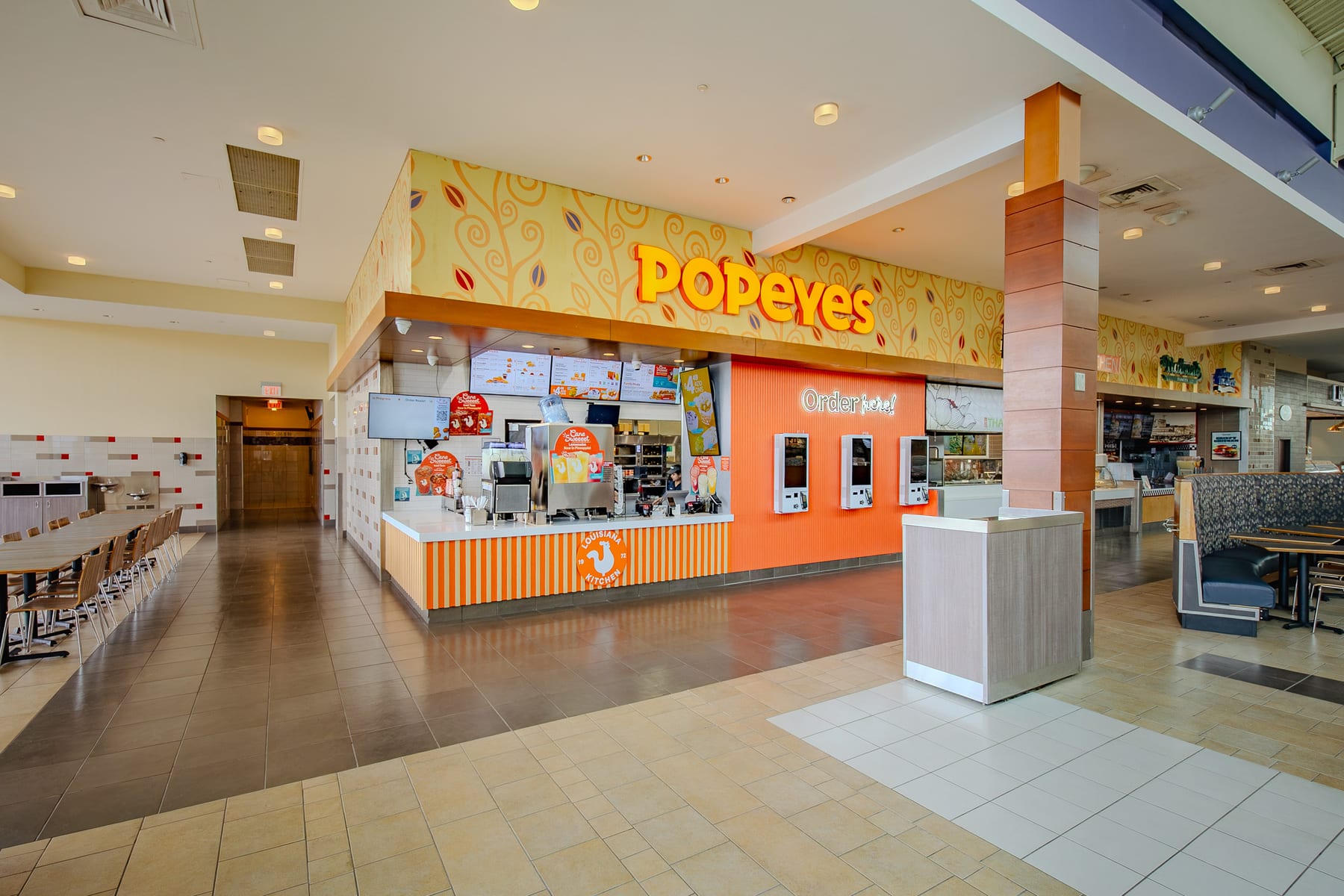 Popeyes in Bridgewater, New Jersey, interior view 3, designed by Zelta Design