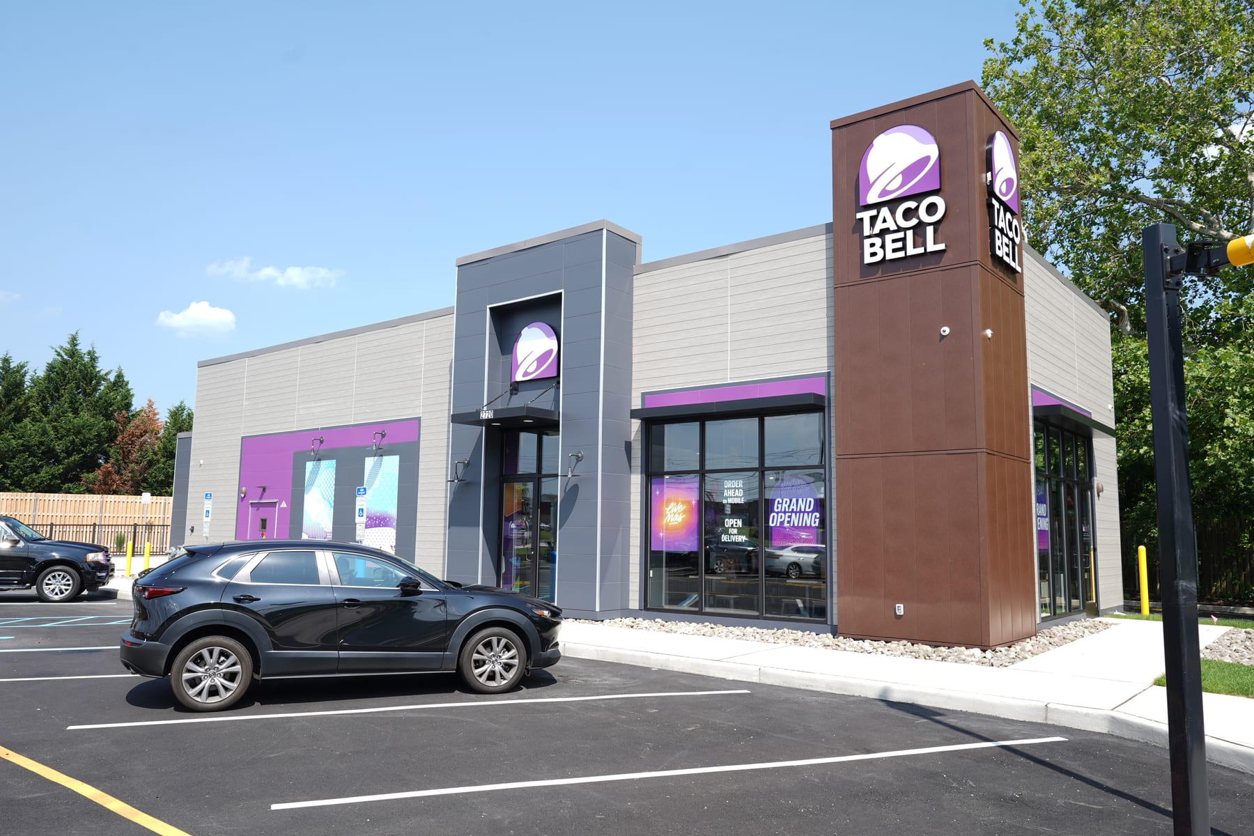 Taco Bell in North Brunswick, New Jersey, interior view 2, designed by Zelta Design