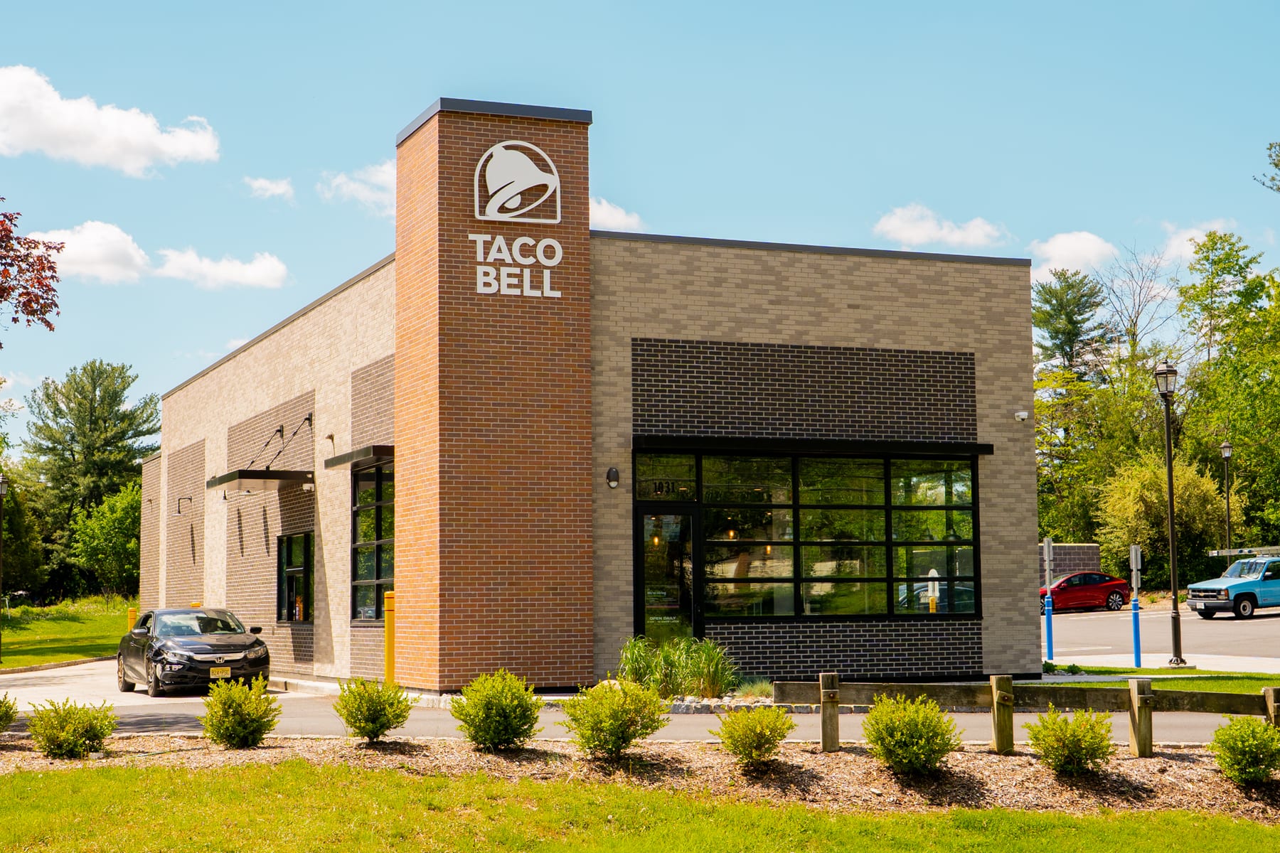 Taco Bell in Stirling, New Jersey, interior view 2, designed by Zelta Design